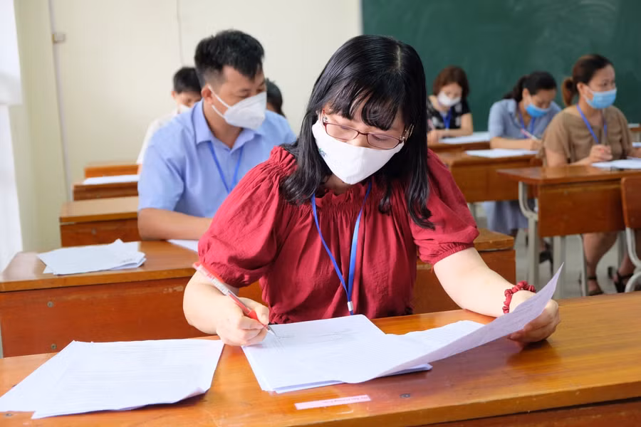 Chấm thi tốt nghiệp THPT 2021. Ảnh minh họa/INT