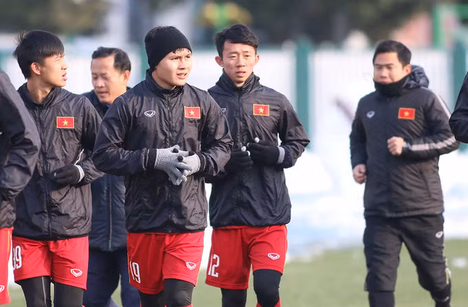 Sau khi đoạt vé vào chung kết, các cầu thủ U23 Việt Nam được "xả trại" đi ăn uống, xông hơi. HLV Park muốn các học trò có được tinh thần thoải mái nhất có thể sau những trận khổ chiến liên tục với Iraq và Qatar.