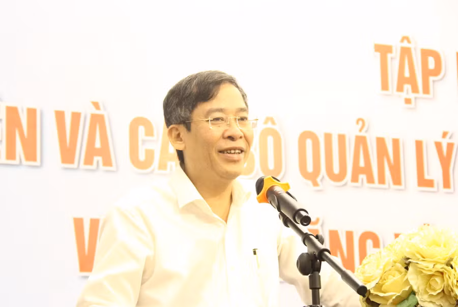 TS Vũ Minh Đức phát biểu khai mạc.