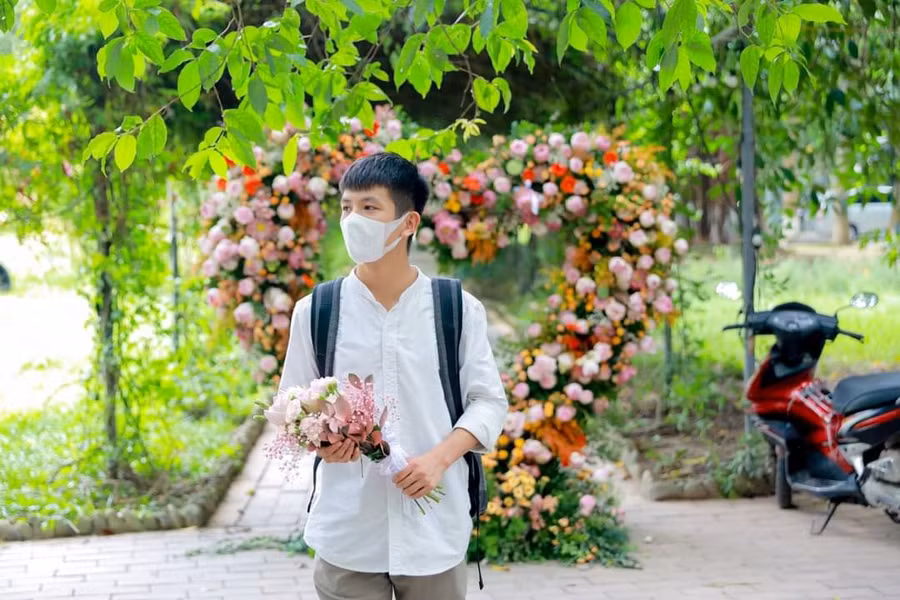Nguyễn Như Huyến quyết tâm học tập để thay đổi cuộc đời và thoát nghèo.