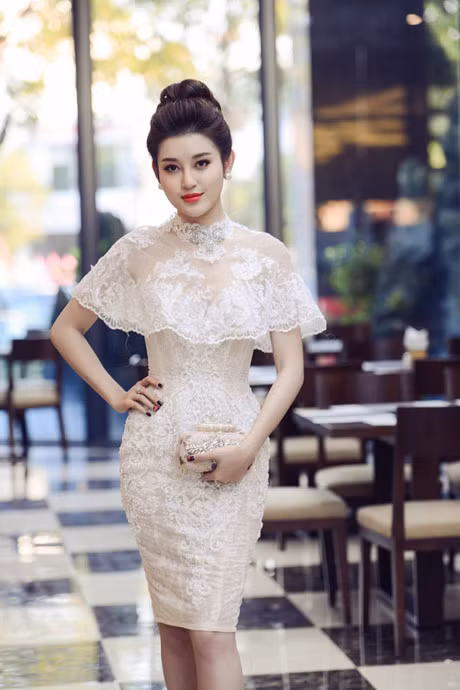 Huyen My, Ngoc Han gay 