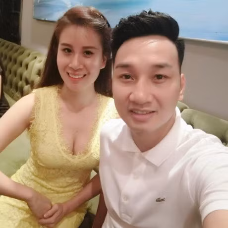 Lo thiep cuoi cau ky cua MC Thanh Trung va ban gai 9x - Anh 3