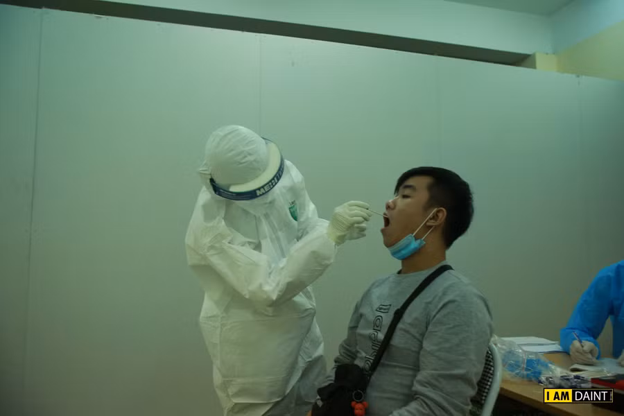 Xét nghiệm Covid-19 cho hơn 4000 thanh niên thủ đô trúng tuyển nghĩa vụ quân sự ảnh 6