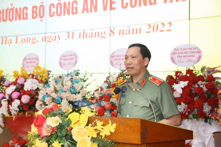 Thiếu tướng Lê Văn Tuyến, Thứ trưởng Bộ Công an phát biểu tại Lễ công bố quyết định.