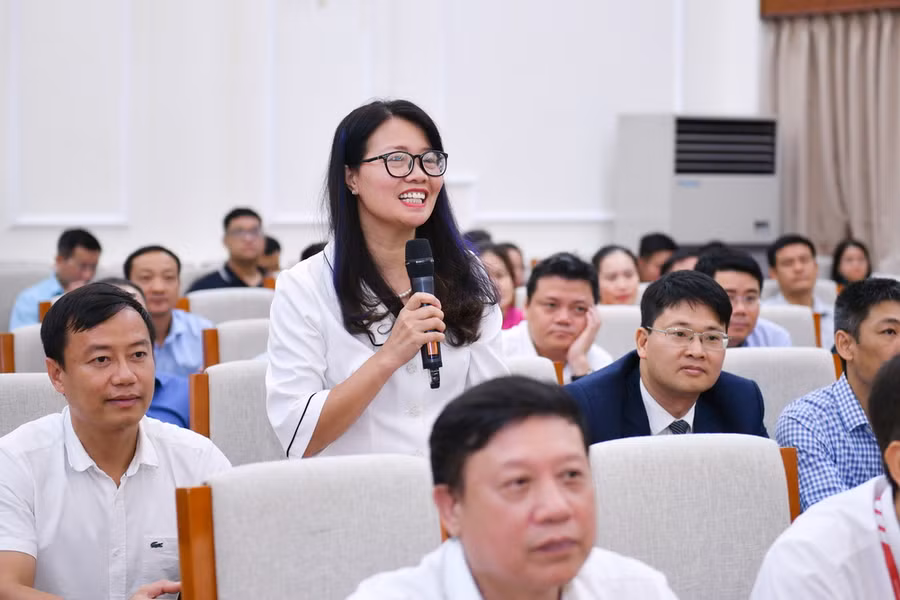 PGS.TS Phạm Thị Huyền.