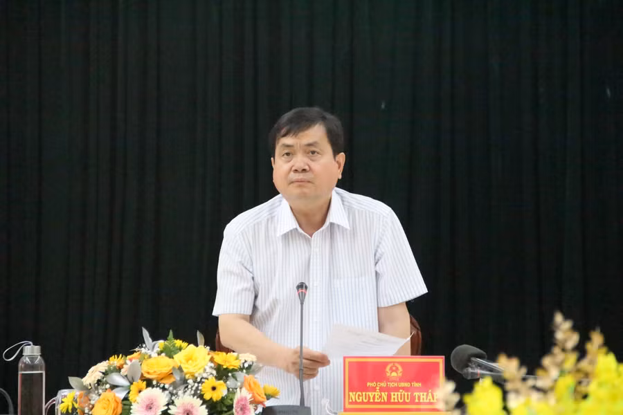 Ông Nguyễn Hữu Tháp tại buổi họp báo.