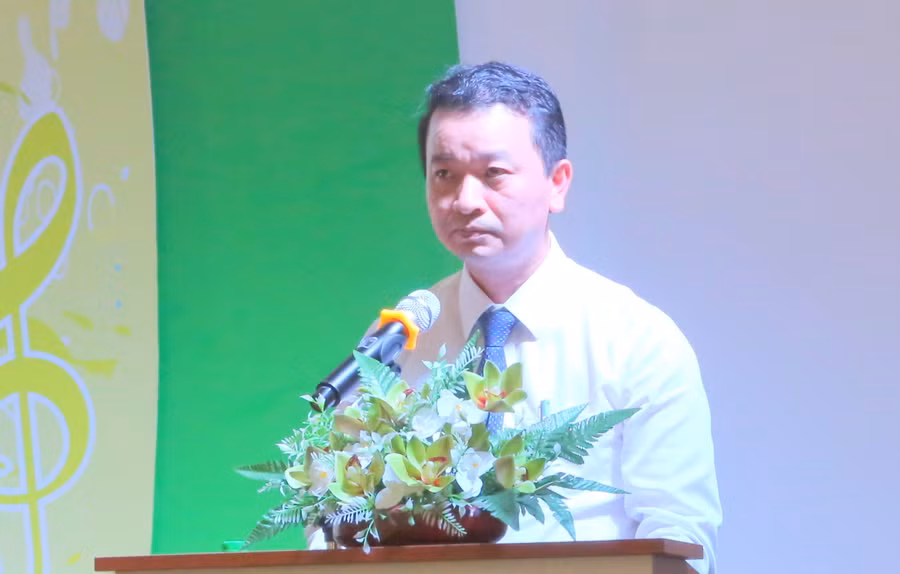 Ông Võ Văn Minh - Phó Giám đốc Sở GD&ĐT Quảng Trị phát biểu tại Hội thảo. Ông Võ Văn Minh - Phó Giám đốc Sở GD&ĐT Quảng Trị phát biểu tại Hội thảo.