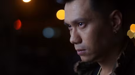 Truoc khi vuong tin don ly hon, Viet Anh voi ba xa tung man nong khien nguoi khac phat ghen - Anh 1