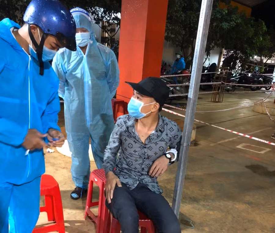 Với 7 hành vi vi phạm Ngô Trọng Khánh bị xử phạt số tiền gần 17 triệu đồng.
