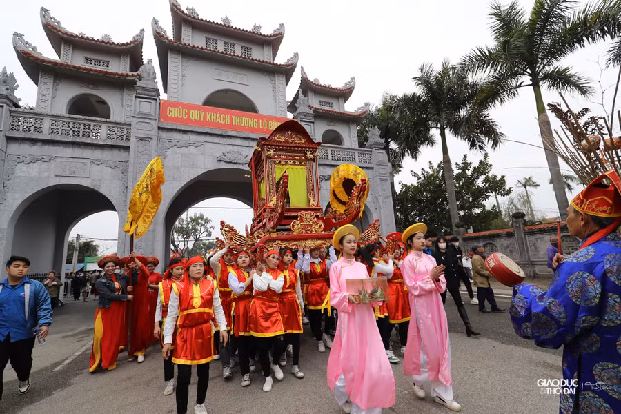 Phần hội diễn ra từ ngày mùng 6 đến hết mùng 8 tháng Giêng, gồm các hoạt động văn hóa văn nghệ, trò chơi dân gian truyền thống, thi đấu thể thao.