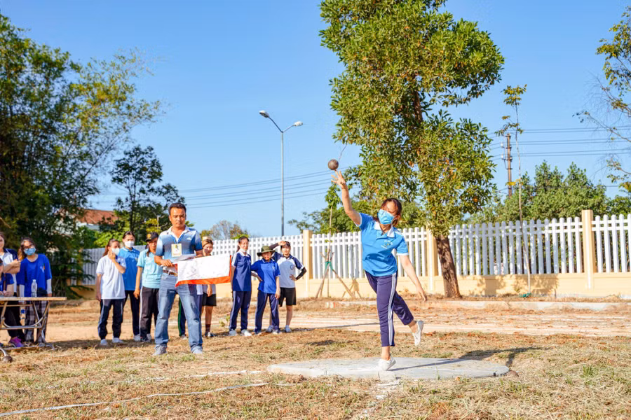 Người thi trong sáng đầu tiên đã thi đấu hết mình.