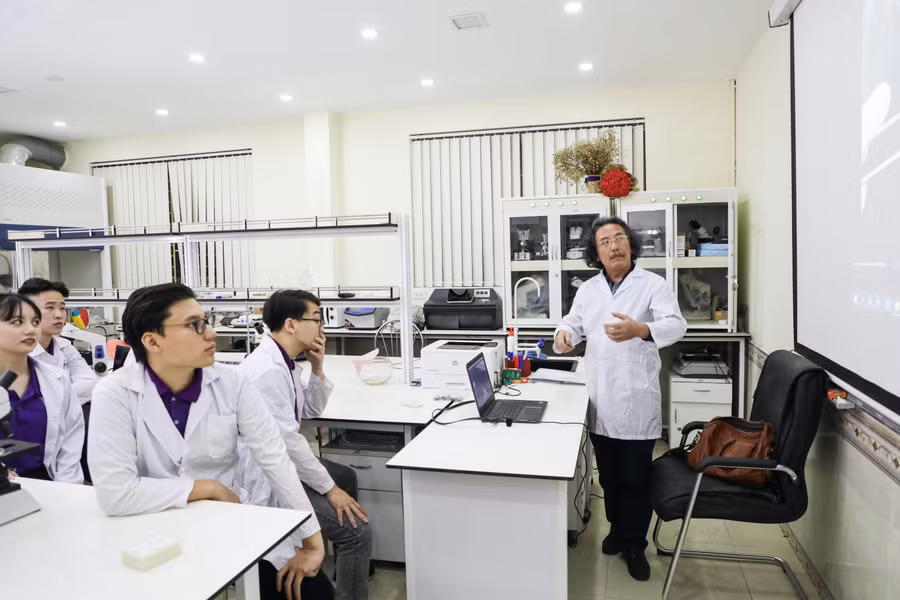 ĐHQGHN nơi ươm mầm những tài năng khoa học trẻ ĐHQGHN nơi ươm mầm những tài năng khoa học trẻ