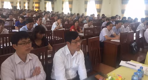 Các đại biểu tham dự hội nghị Các đại biểu tham dự hội nghị
