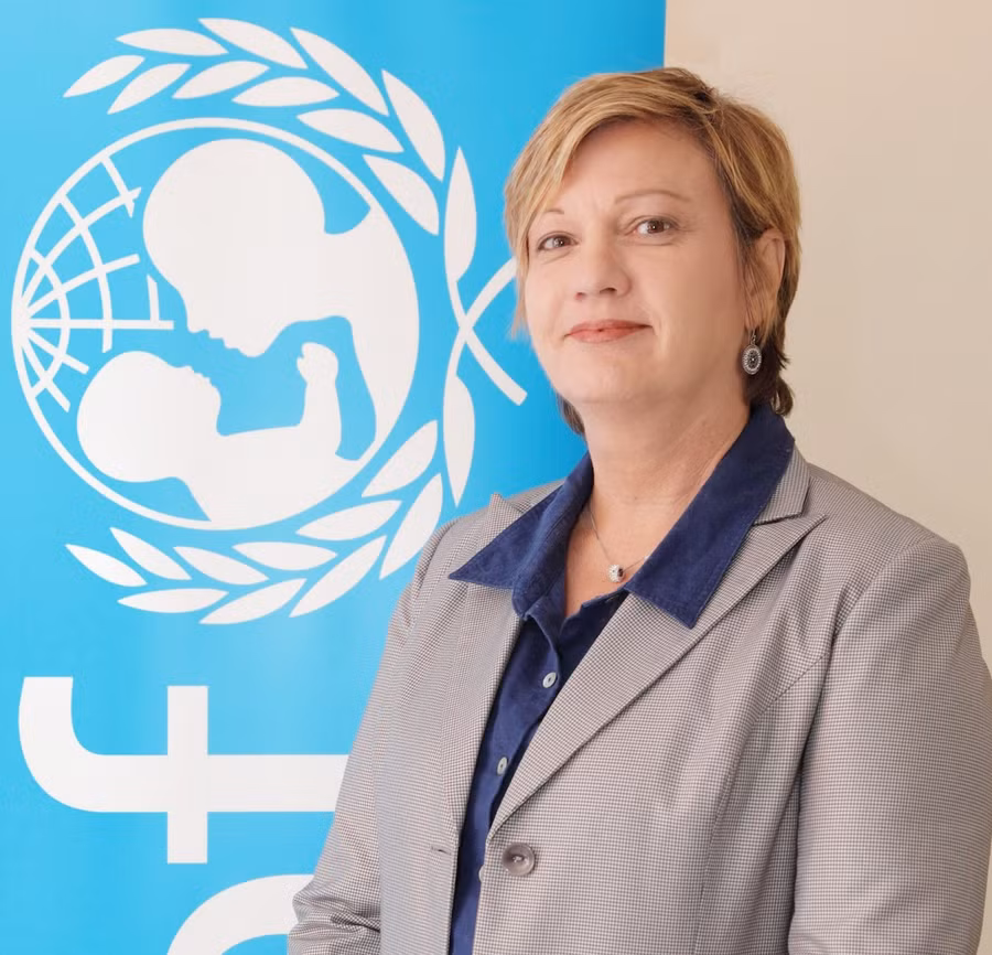 Bà Rana Flowers -Trưởng Đại diện UNICEF tại Việt Nam.