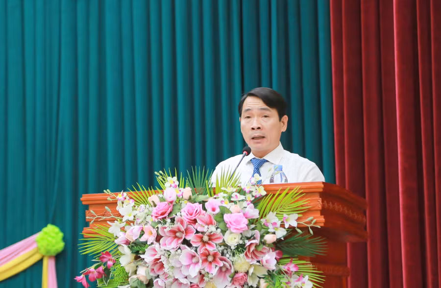 Ông Mai Huy Phương – Phó Giám đốc Sở GD&ĐT tỉnh Quảng Trị cho biết, kết quả hội thi là những bông hoa ý nghĩa chào mừng ngày Nhà giáo Việt Nam. Ông Mai Huy Phương – Phó Giám đốc Sở GD&ĐT tỉnh Quảng Trị cho biết, kết quả hội thi là những bông hoa ý nghĩa chào mừng ngày Nhà giáo Việt Nam.