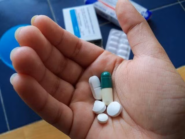 Dùng thuốc trị đau bụng đi ngoài cần cẩn trọng tránh tác dụng phụ