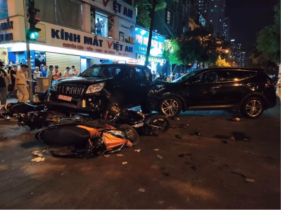 Vụ tai nạn khiến 1 người tử vong và nhiều người khác bị thương.