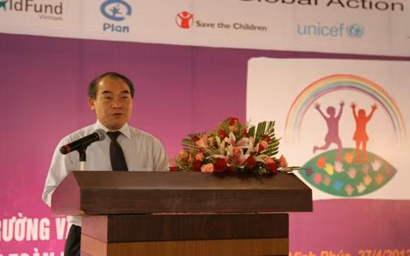 Hãy chăm sóc và giáo dục trẻ thơ ngay bây giờ! ảnh 2 Thứ trưởng Nguyễn Vinh Hiển: Chính phủ Việt nam là đã, đang và sẽ thực hiện các chính sách, các hoạt động nhằm đảm bảo cơ hội tiếp cận một nền GD cơ bản có chất lượng.