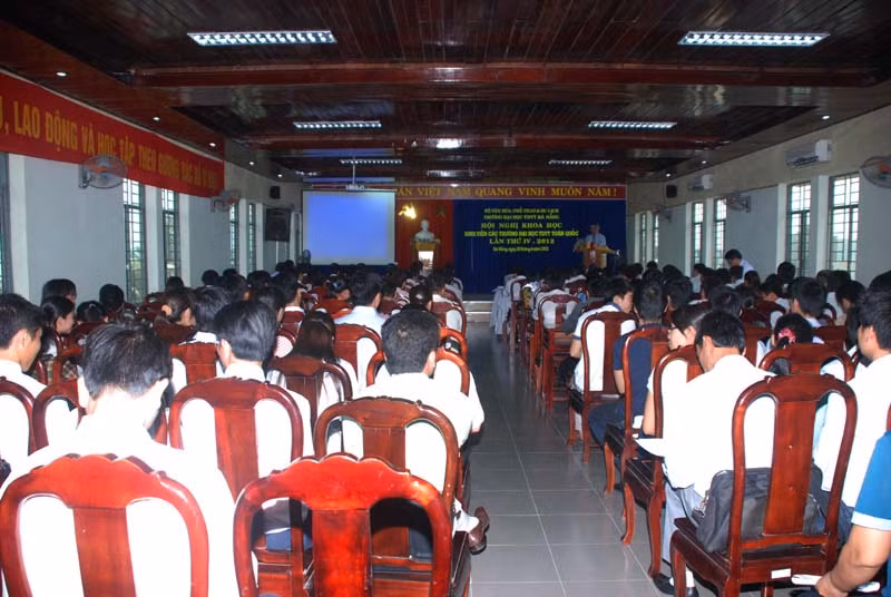 Hội nghị khoa học sinh viên toàn quốc khối các trường TDTT lần thứ IV năm 2012 ảnh 2 Toàn cảnh hội nghị