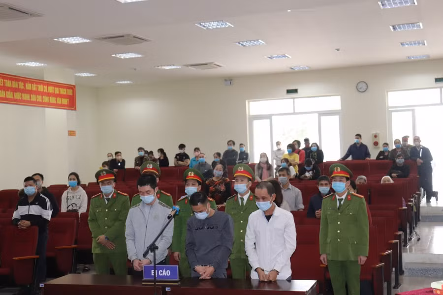 Toàn cảnh phiên xét xử lưu động 3 vụ án có liên quan đến pháo nổ