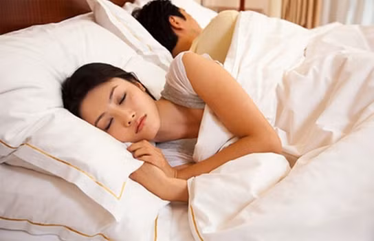 Đời sống vợ chồng sẽ bị ảnh hưởng khá nhiều khi bạn ngừng sex (Ảnh: Internet)