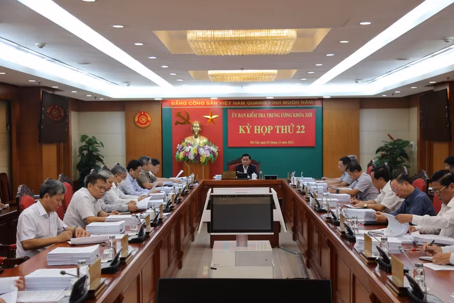 Toàn cảnh Kỳ họp thứ 22 của UBKT Trung ương.