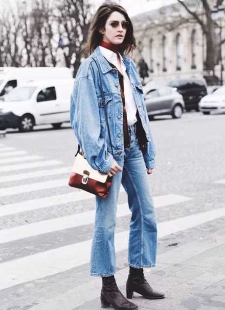 5 tuyet chieu bien tau do jean va denim cho mua lanh - Anh 4