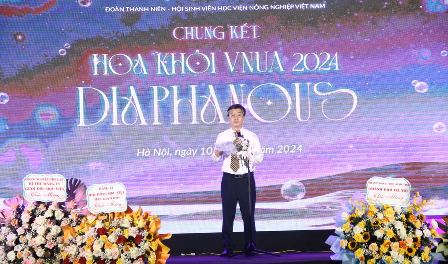 TS Nguyễn Công Tiệp phát biểu tại cuộc thi.