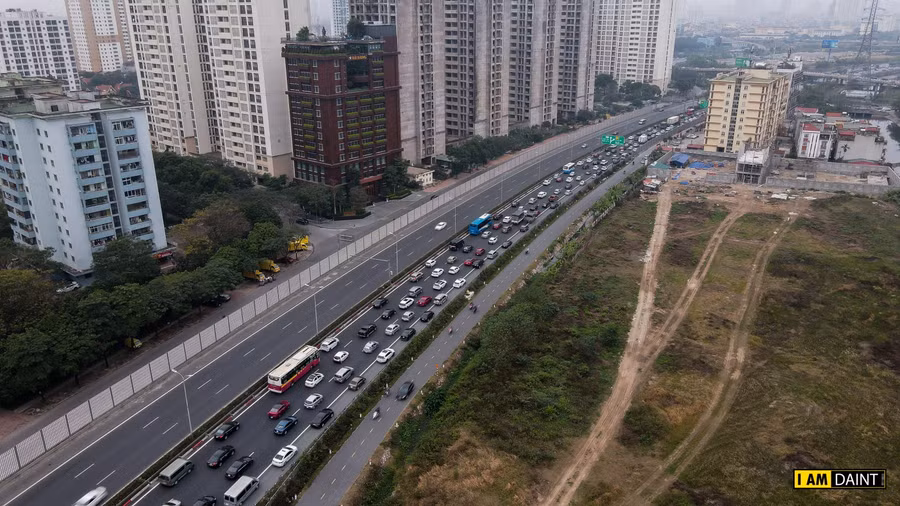 Mùng 4 Tết, cao tốc Pháp Vân- Cầu Giẽ tắc dài hàng km ảnh 2