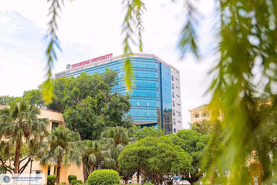 Trường ĐH Thương mại là đơn vị đầu tiên thuộc khối ngành kinh tế được Bộ GD&ĐT công nhận đủ điều kiện tổ chức thi đánh giá năng lực tiếng Anh theo Khung năng lực ngoại ngữ 6 bậc dành cho Việt Nam.