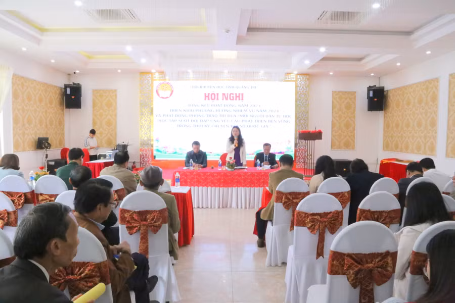 Hội khuyến học tỉnh Quảng Trị đã triển khai thực hiện hiệu quả các quyết định 387/QĐ-TTg và Quyết định 667/QĐ-TTg của Thủ tướng. Hội khuyến học tỉnh Quảng Trị đã triển khai thực hiện hiệu quả các quyết định 387/QĐ-TTg và Quyết định 667/QĐ-TTg của Thủ tướng.