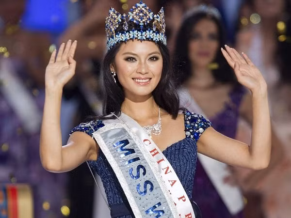 Vương miện hoa hậu Trung Quốc bị "ném đá" trên cộng đồng mạng