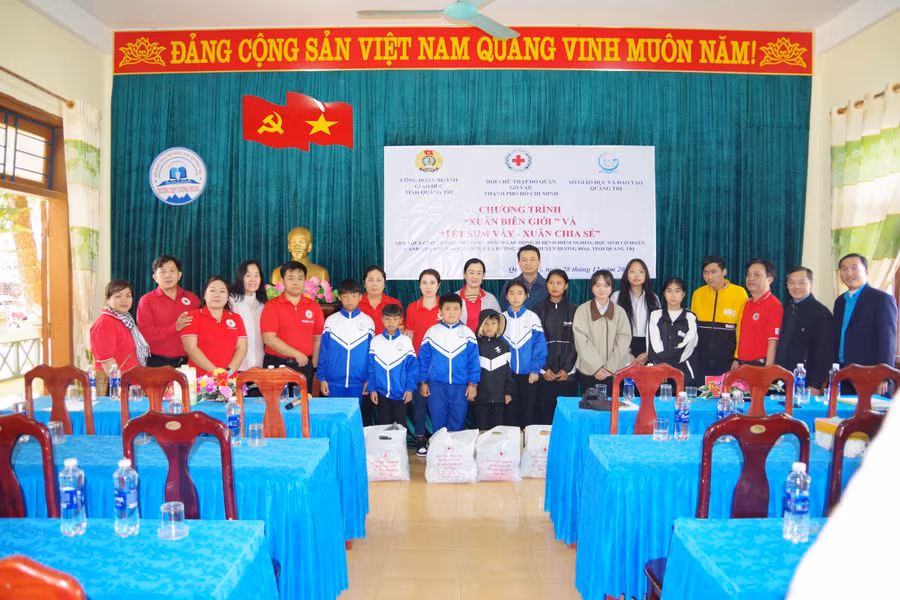 Tổng kinh phí thực hiện chương trình trên 250 triệu đồng. Tổng kinh phí thực hiện chương trình trên 250 triệu đồng.