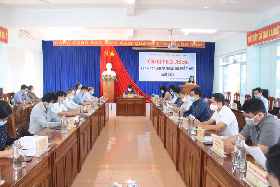 Hội nghị tổng kết Ban chỉ đạo Kỳ thi tốt nghiệp THPT năm 2021 tỉnh Kon Tum.