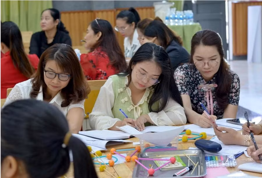 Nghiêm túc trong từng buổi học.