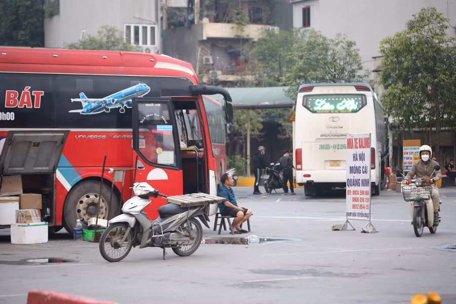 Nhà xe" đói khách" những ngày cận Tết Nguyên Đán ảnh 7
