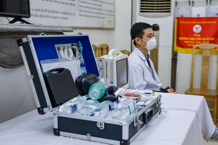Hà Nội bắt đầu tiêm vắc xin phòng Covid-19 mũi 2 cho học sinh ảnh 7