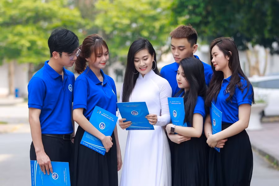 Ngành sư phạm vẫn có sức hút. Ảnh: Sinh viên Trường ĐH Vinh - thời điểm chưa có dịch Covid - 19. Ảnh: NTCC