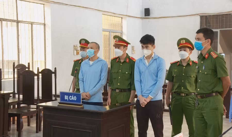 Các bị cáo tại phiên tòa (ảnh: Sỹ Đức).