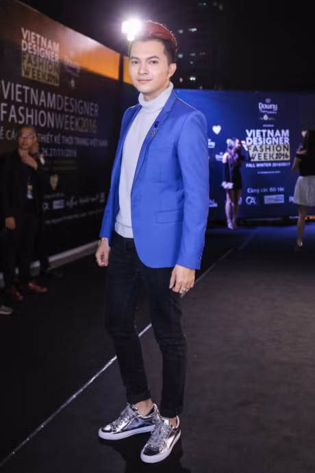 Mai Ngo lo dui to khi chon trang phuc vay xe ta va ao long - Anh 8