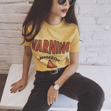 Sao Viet hoa nhip cung trao luu dien ao thun xuong pho - Anh 7