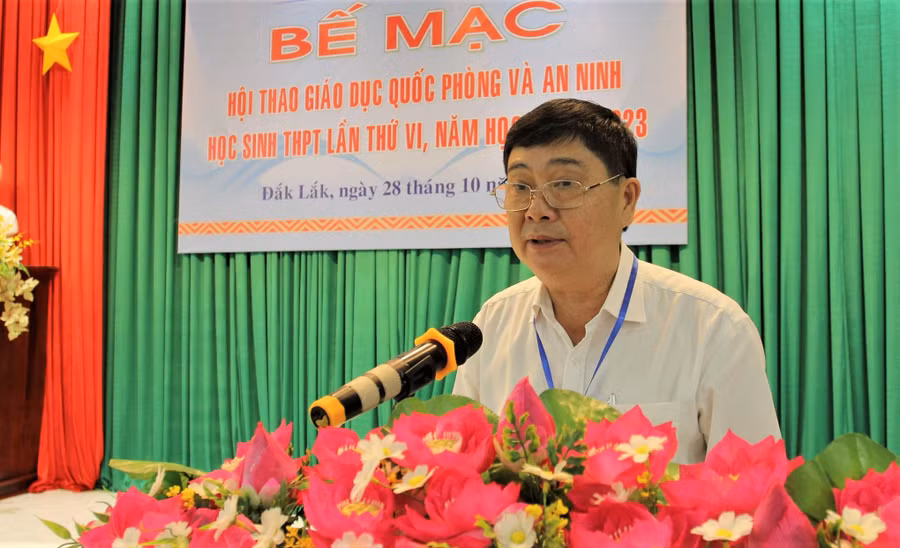 Phạm Đăng Khoa - Giám đốc Sở GD&amp;ĐT phát biểu bế mạc Hội thao.