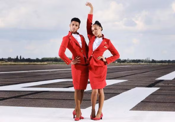 Virgin Atlantic tiên phong trong việc cải cách đồng phục ngành hàng không. Ảnh: PinPep. Virgin Atlantic tiên phong trong việc cải cách đồng phục ngành hàng không. Ảnh: PinPep.