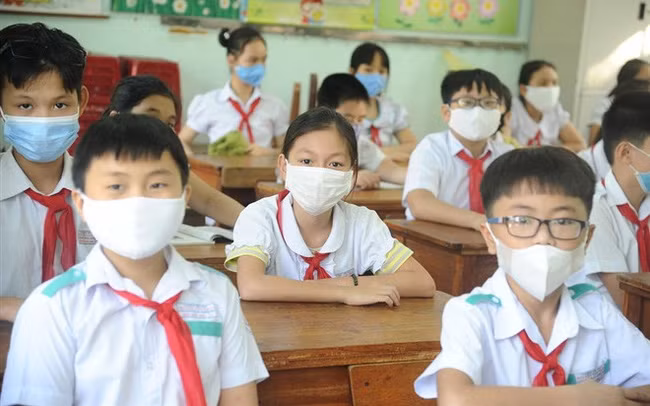 Cần có chế tài xử lý với những địa phương né tránh, đùn đẩy trách nhiệm trong việc mở cửa trường học. Ảnh mình hoạ: Internet