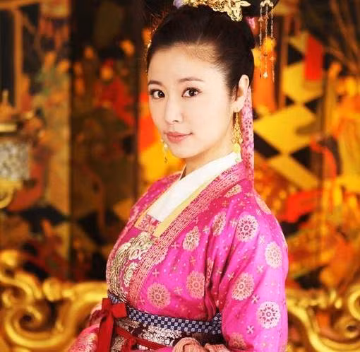 Lâm Tâm Như - người đẹp cổ trang