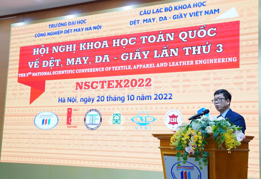 TS Hoàng Xuân Hiệp - Hiệu trưởng Trường đại học Công nghiệp dệt may Hà Nội.