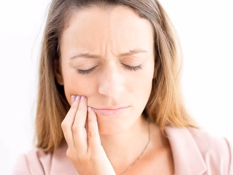 Để ngừa đau nhức răng khôn nên chăm sóc răng miệng thường xuyên