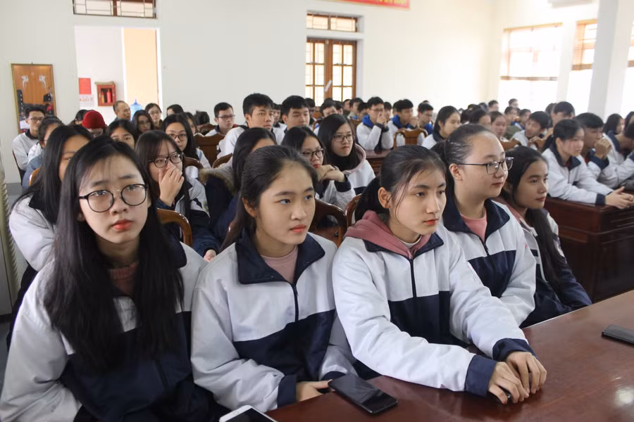 Năm học 2020-2021, Hà Tĩnh có 100 học sinh tham gia kỳ thi HSG QG với 10 đội tuyển.