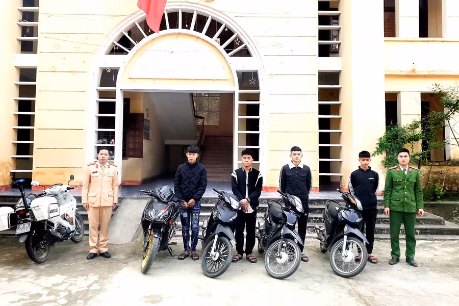 Hà Tĩnh: Triệu tập nhóm thanh niên đánh võng trên đường nhờ camera an ninh