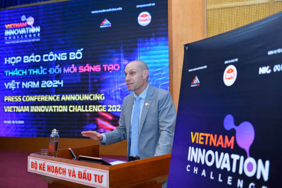 Ông Rafael Frankel - Giám đốc chính sách công khu vực Đông Nam Á, Tập đoàn Meta.